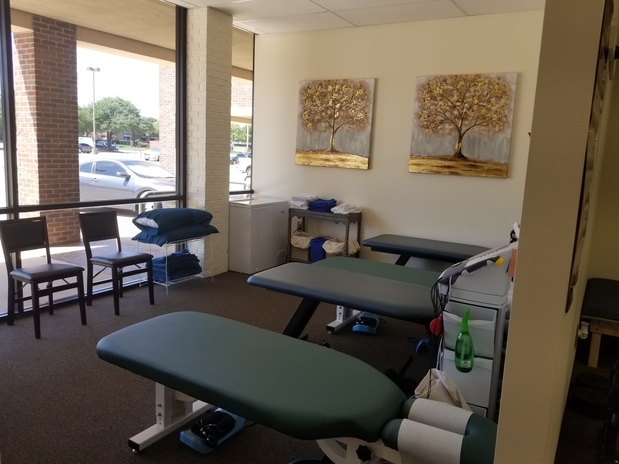 Images Absolute Chiropractic & Rehab