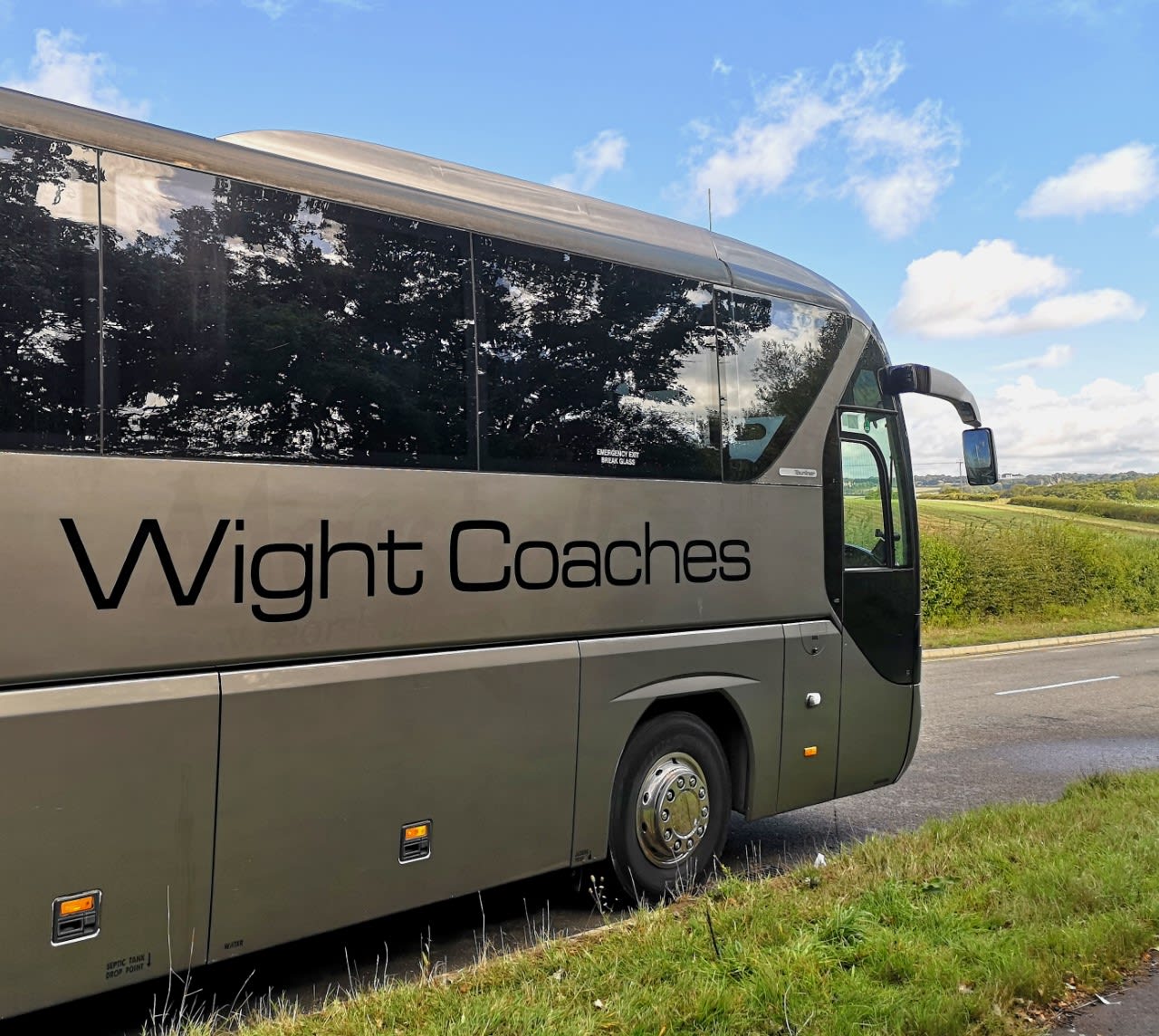 Wight Coaches Ltd Newport 01983 722722