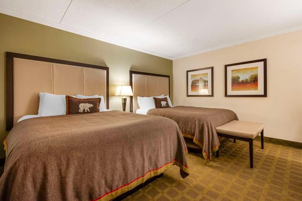 Images Best Western Plus White Bear Country Inn
