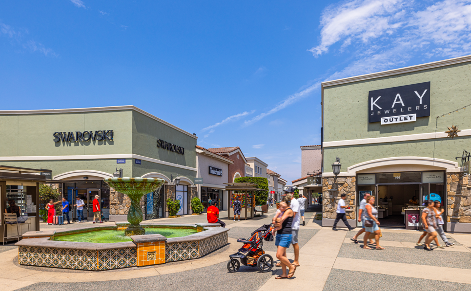 Las Americas Premium Outlets