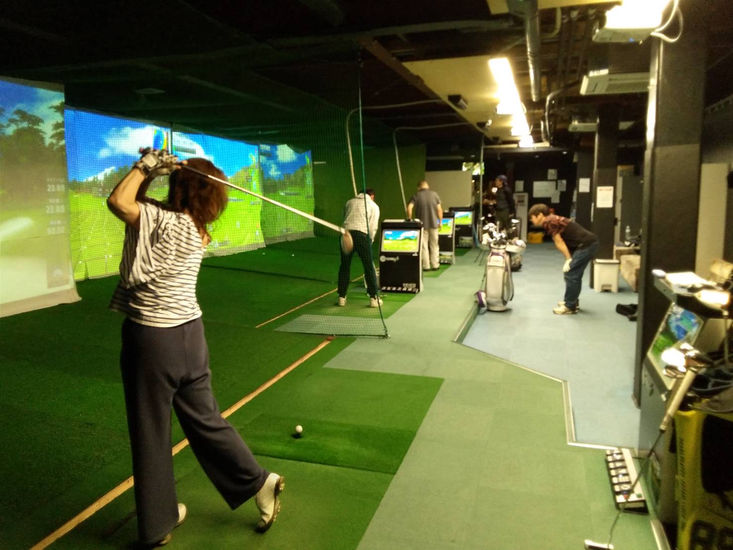 Images インドアゴルフ練習場SWING24/7 戸塚店
