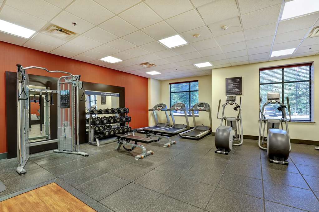 Health club  fitness center  gym Hampton Inn by Hilton Chilliwack Chilliwack (604)392-4667