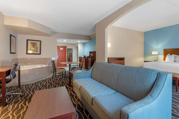 Images Best Western Plus Suites-Greenville
