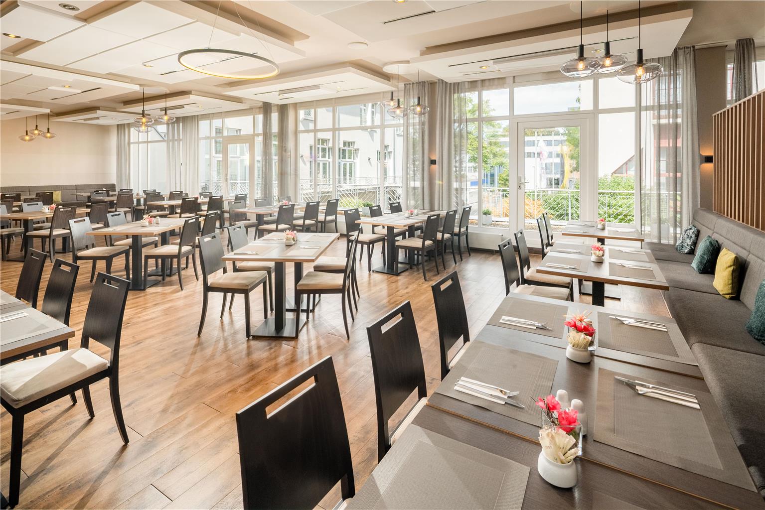 Best Western Plus Hotel Am Schlossberg, Europastrasse 13 in Nuertingen