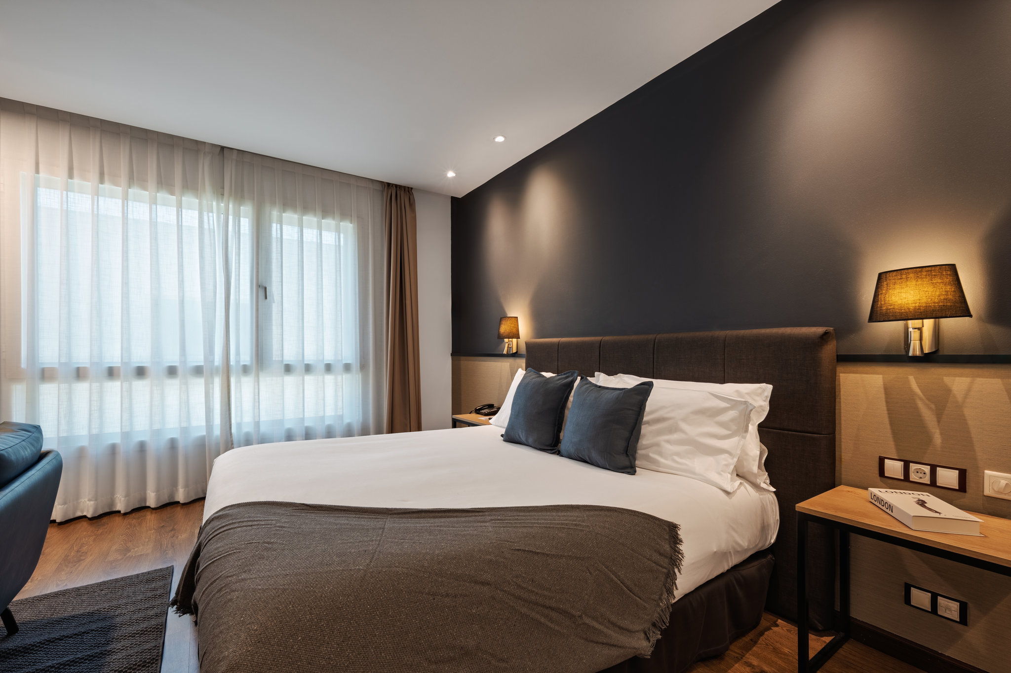 Images Crowne Plaza Madrid Airport by IHG