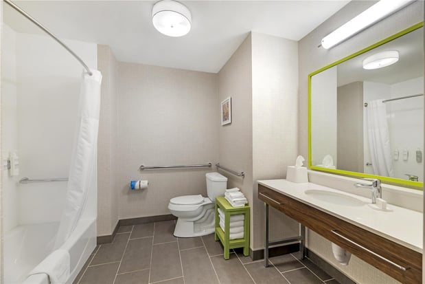 Images Hampton Inn Junction City