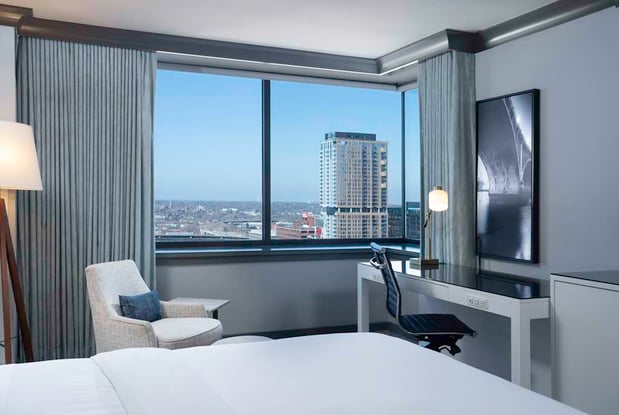 Images The Lofton Hotel Minneapolis, Tapestry Collection by Hilton