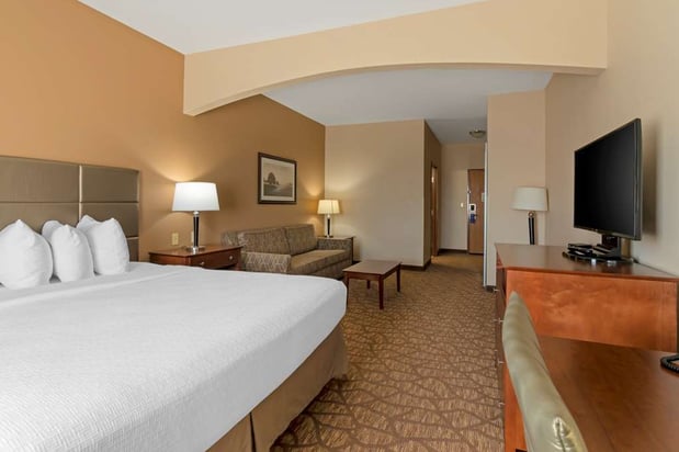 Images Best Western Plus Butterfield Inn