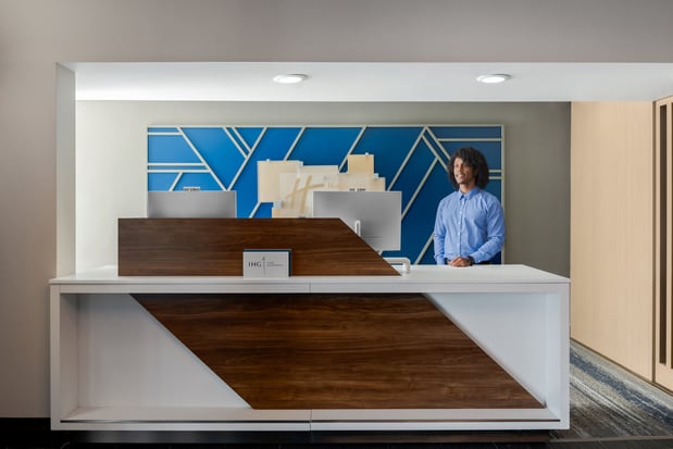 Images Holiday Inn Express & Suites Bentonville by IHG