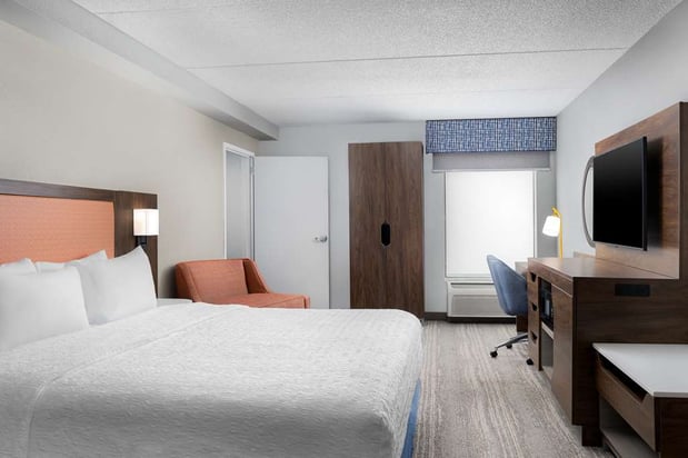 Images Hampton Inn Louisville-Airport