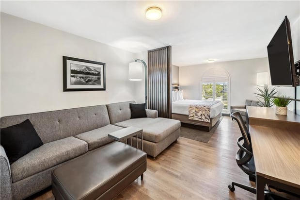 Images Best Western Plus Hilltop Inn