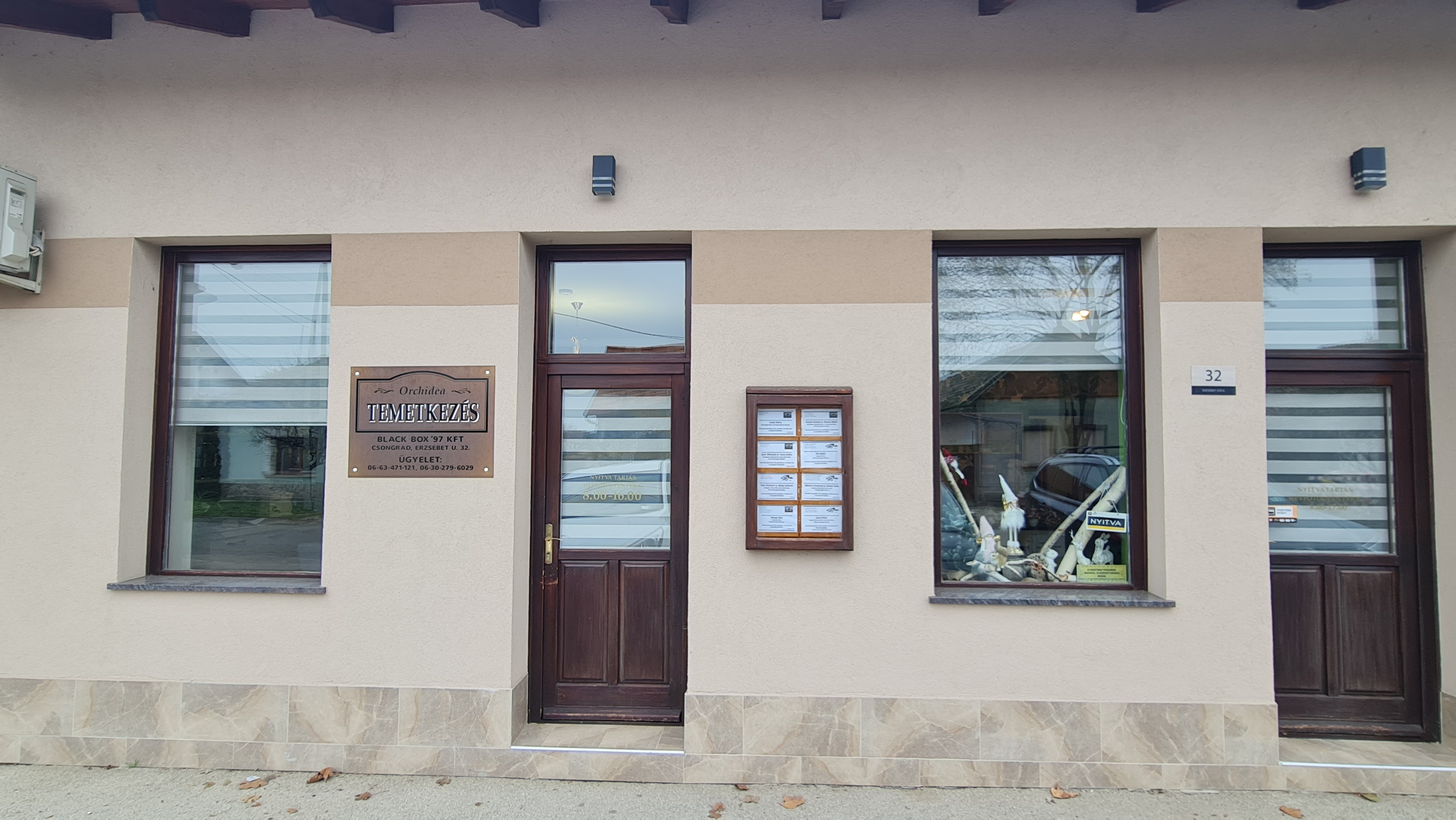 Images Orchidea Temetkezés  Black-Box 97 Kft.