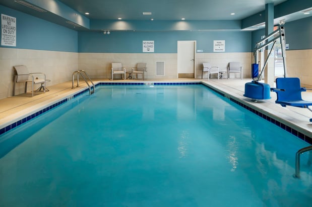 Images Holiday Inn Express & Suites Medford by IHG