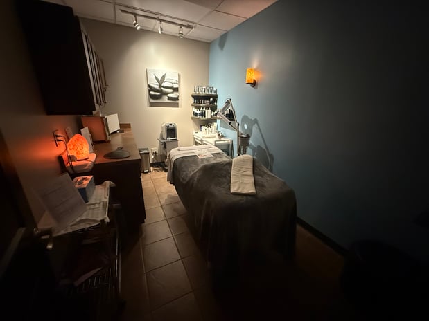 Images Hand & Stone Massage and Facial Spa