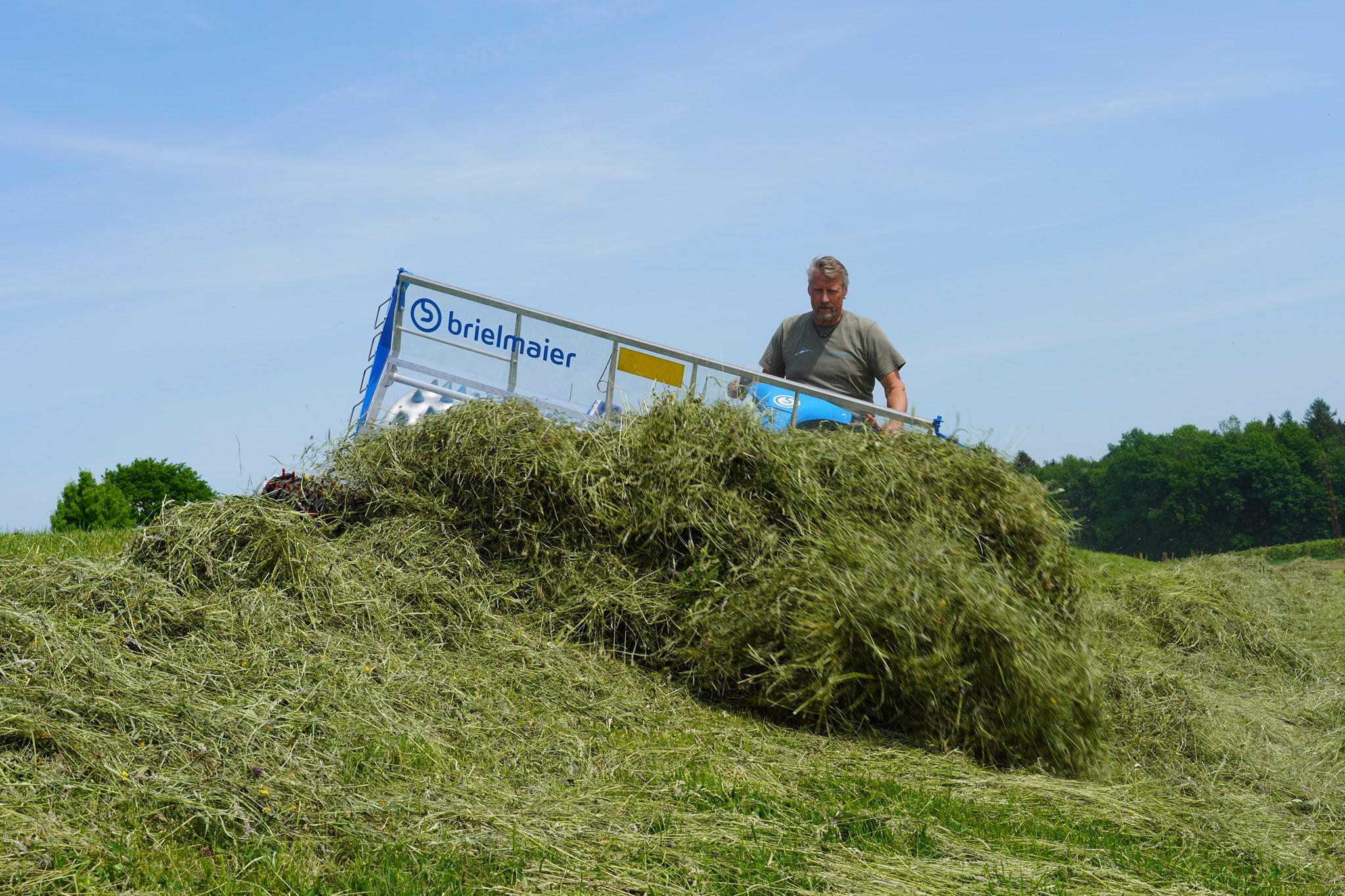 PETER BARMETTLER SERVICE & FAHRZEUGE, Fadenbrücke 12 in Buochs