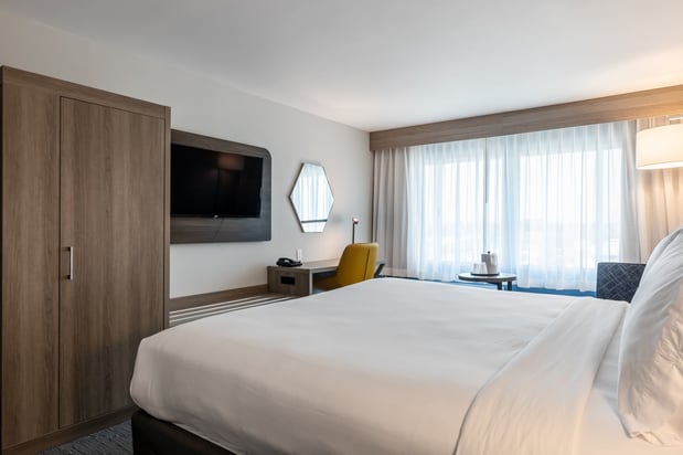 Images Holiday Inn Express Van Nuys by IHG
