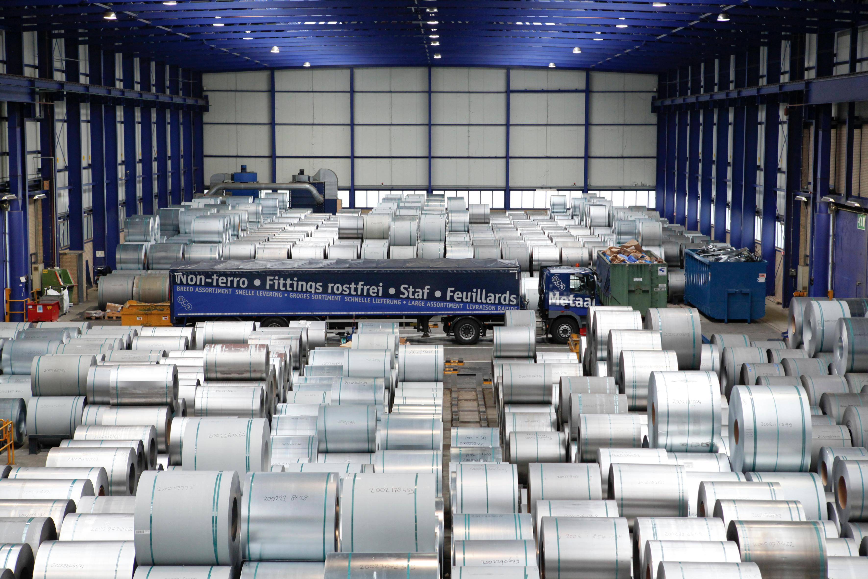 MCB Deutschland GmbH, Bussardweg 18 in Neuss