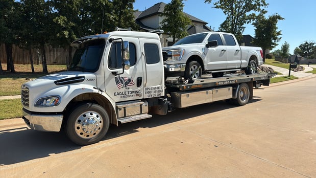 Images Eagle Towing & Recovery