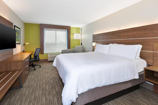 Images Holiday Inn Express & Suites Dayton South Franklin, an IHG Hotel