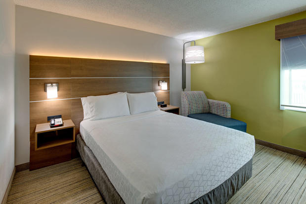 Images Holiday Inn Express Nashville W I40/Whitebridge Rd by IHG