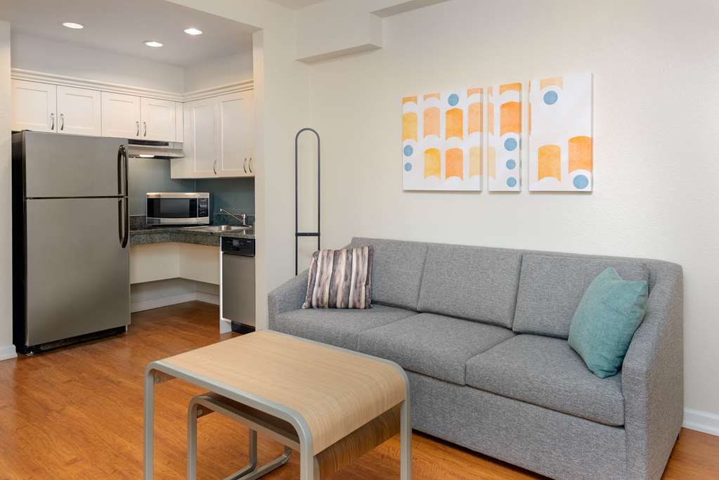 Guest room