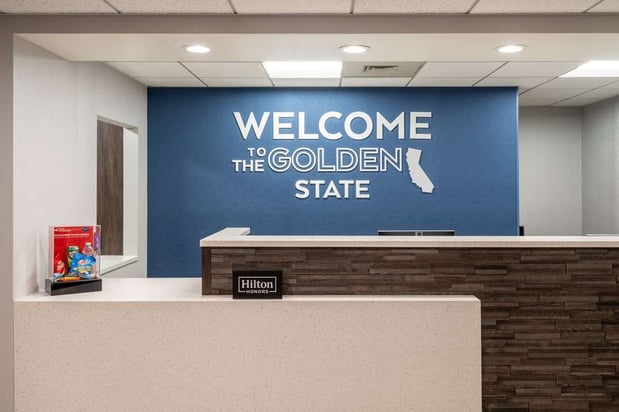 Images Hampton Inn & Suites Agoura Hills
