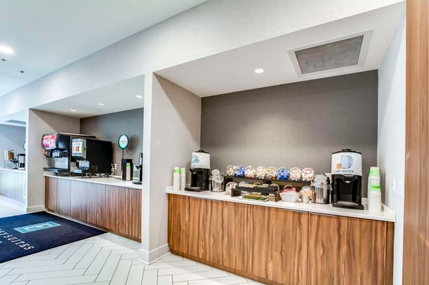 Images Embassy Suites by Hilton Louisville East