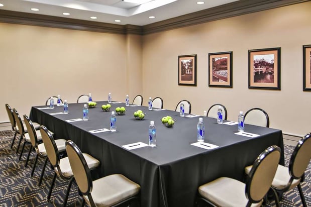 Images Hilton Dallas/Park Cities