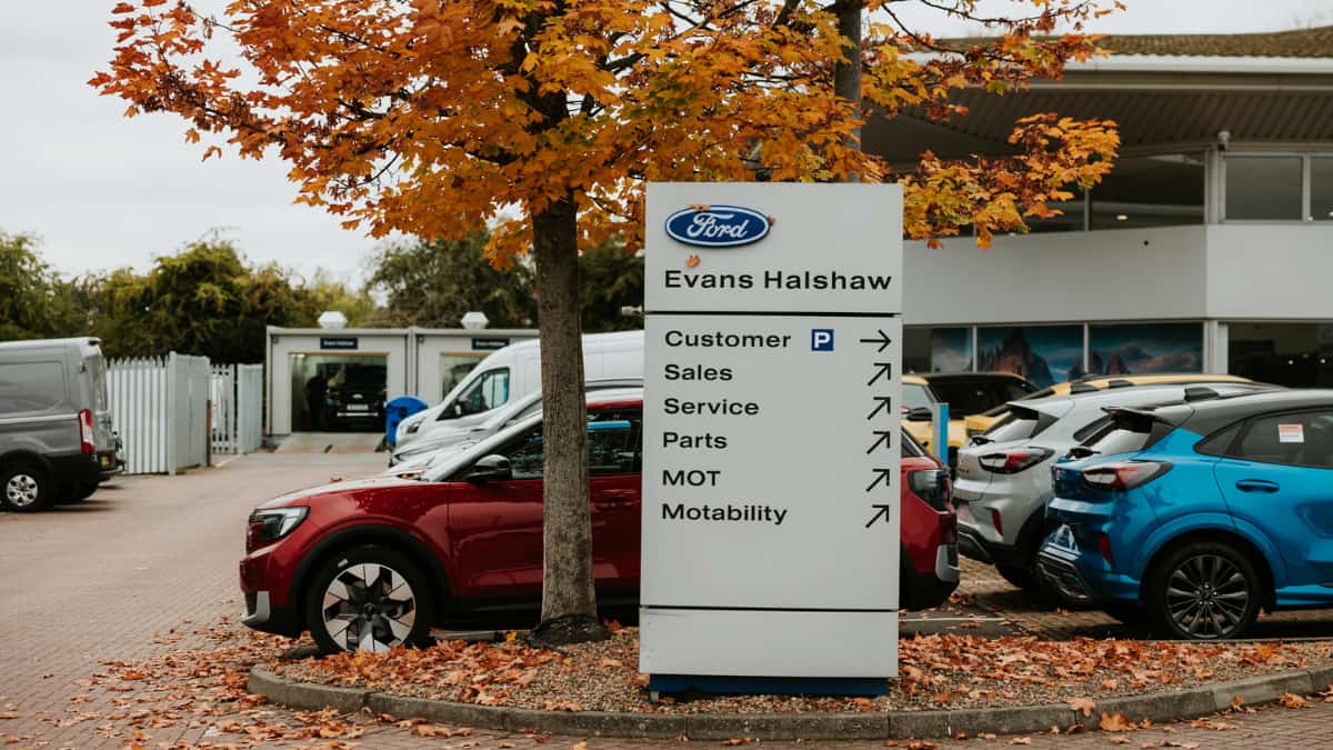 Images Ford Transit Centre Darlington