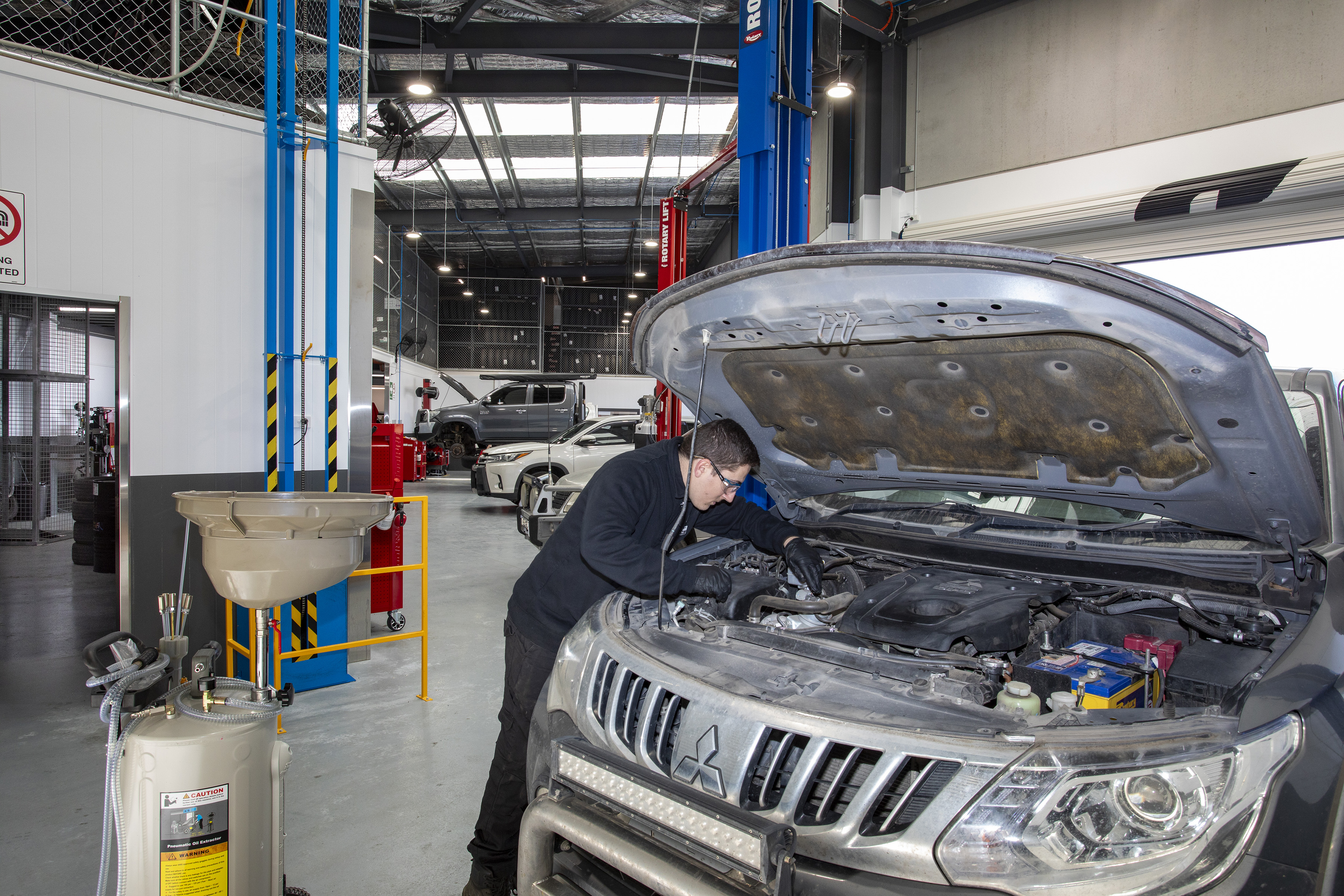 Images Bridgestone Select Tyre & Auto Huntlee