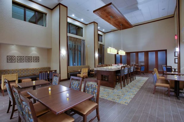 Images Hampton Inn & Suites Philadelphia/Bensalem