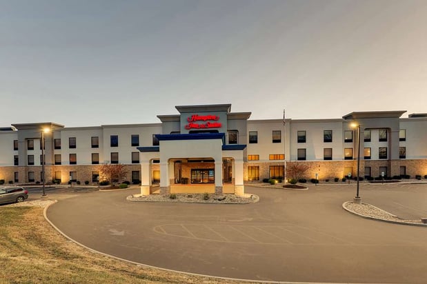 Images Hampton Inn & Suites St. Louis-Edwardsville