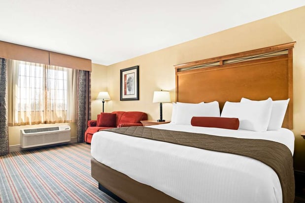 Images Best Western Newberry Station