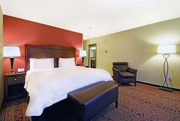 Images Hampton Inn & Suites Milwaukee/Franklin
