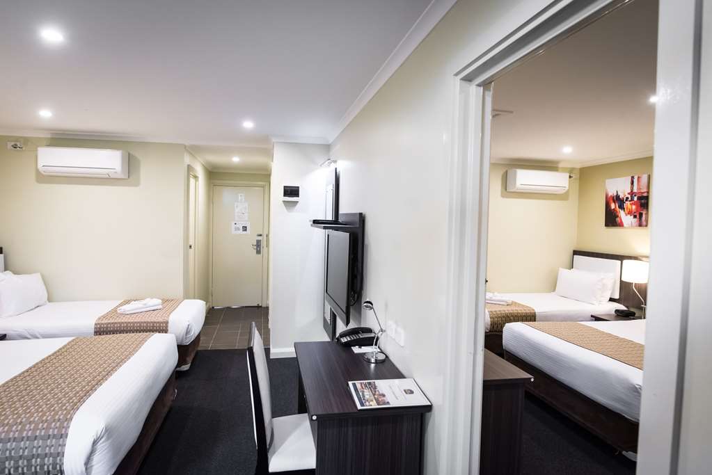 2 Room Suite-Interconnecting Room Best Western Airport Motel And Convention Centre Attwood (03) 9333 2200