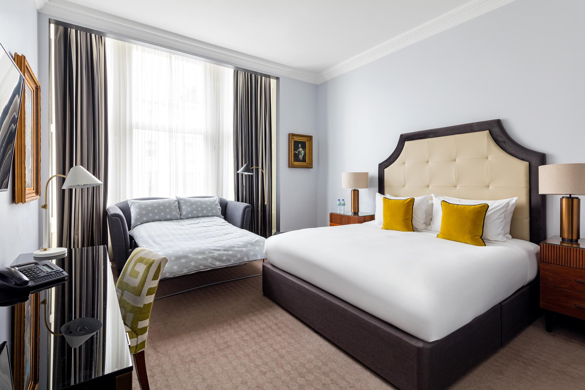 Family Room Radisson Blu Edwardian Vanderbilt Hotel, London London 020 7761 9000