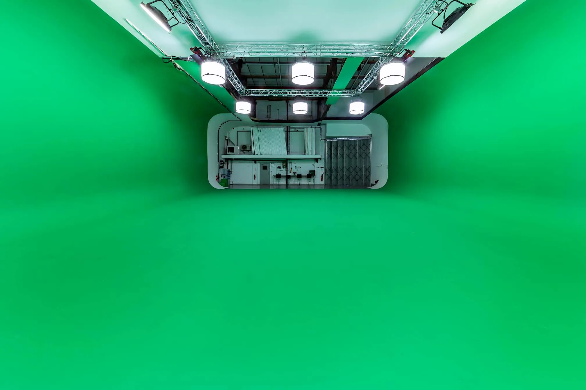 Images Malcolm Ryan Studios