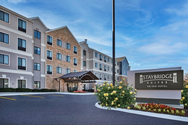 Images Staybridge Suites Omaha 80th And Dodge by IHG