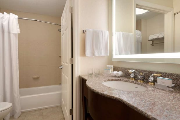 Images Homewood Suites by Hilton Jacksonville Deerwood Park