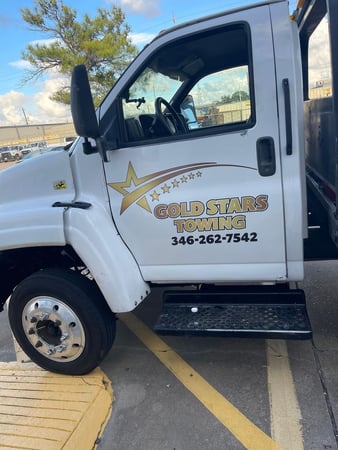 Images Gold Stars Towing LLC