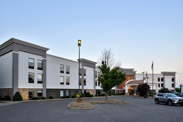 Images Holiday Inn Express Lewisburg/New Columbia by IHG