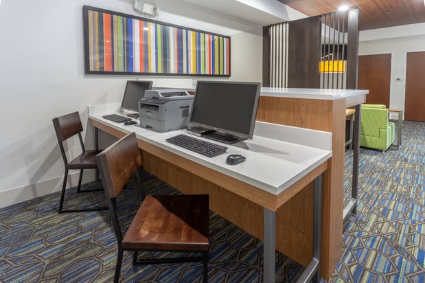 Images Holiday Inn Express Indianapolis - Southeast by IHG