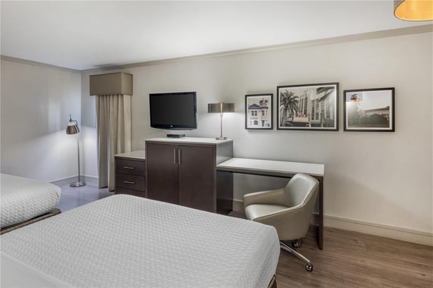 Images Best Western Plus Executive Suites