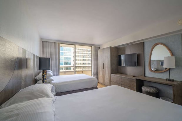Images Embassy Suites by Hilton Waikiki Beach Walk