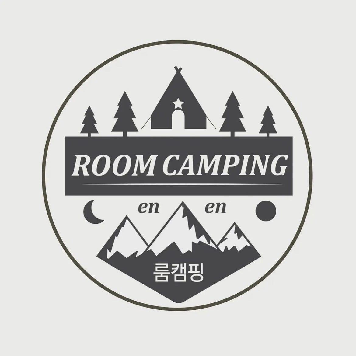 ROOM CAMPING enen Logo