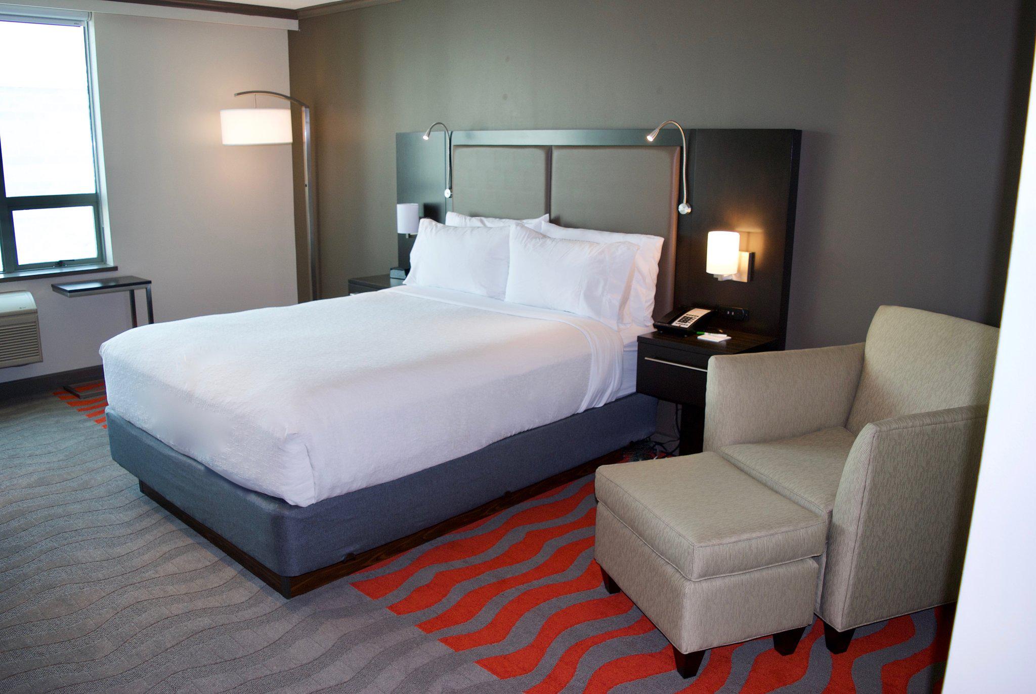 Images Holiday Inn Vancouver Airport- Richmond, an IHG Hotel
