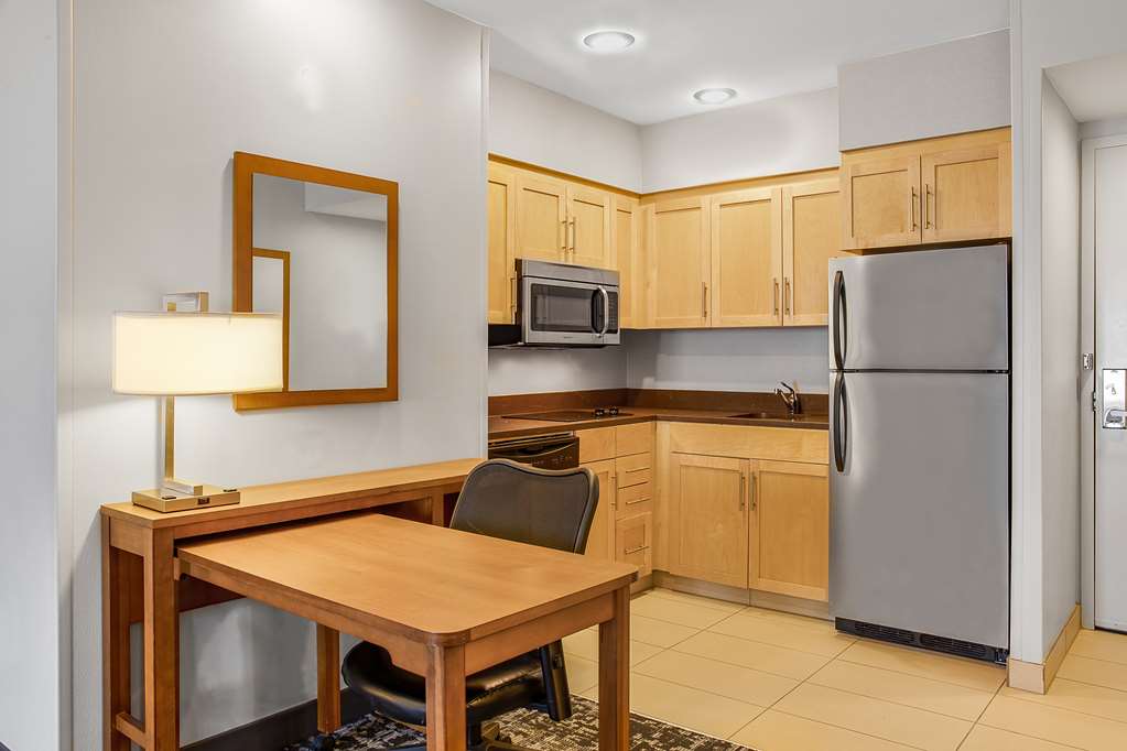 Images Homewood Suites by Hilton Winnipeg Airport-Polo Park, MB