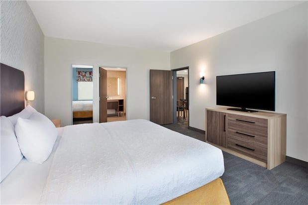 Images Home2 Suites by Hilton Traverse City