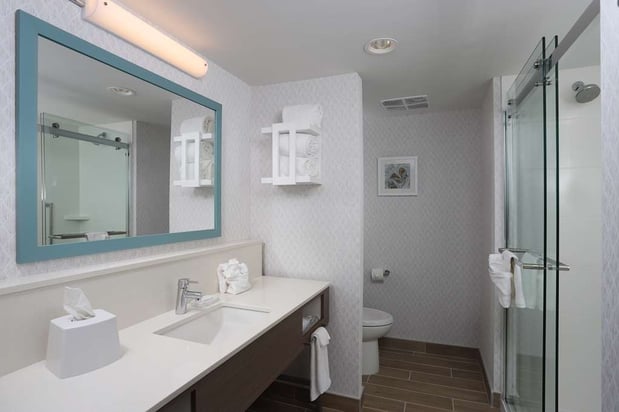 Images Hampton Inn & Suites Manistee Waterfront