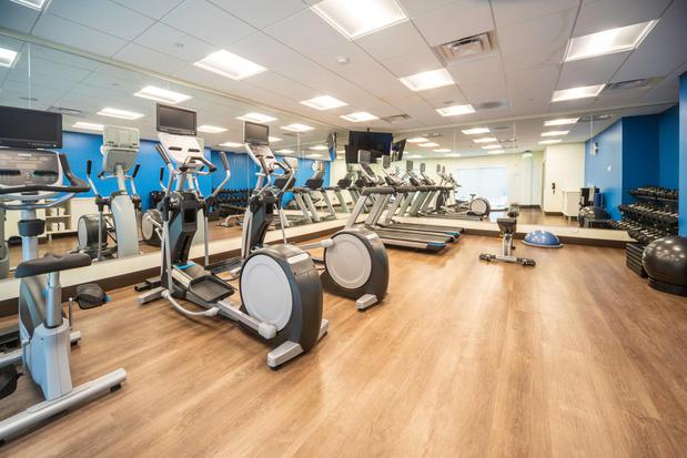 Images Holiday Inn Express & Suites Brevard – City Center by IHG